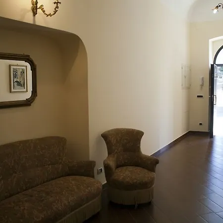 Simpson - Aeroporto Di - Guest house *